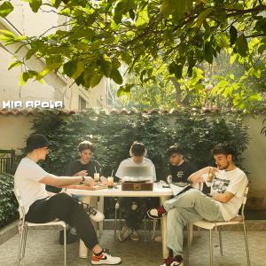 default playlist img