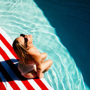 Florrie的專輯Swimming Pool (Deep End Mix) (Extended Mix)
