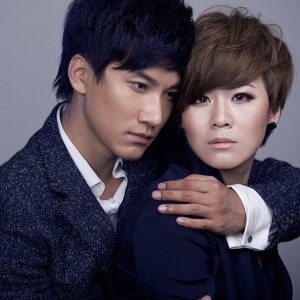 ดาวน์โหลดและฟังเพลง 你是寂静的 พร้อมเนื้อเพลงจาก 佳宁组合