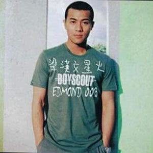 ดาวน์โหลดและฟังเพลง 一萬零一夜 พร้อมเนื้อเพลงจาก 梁汉文