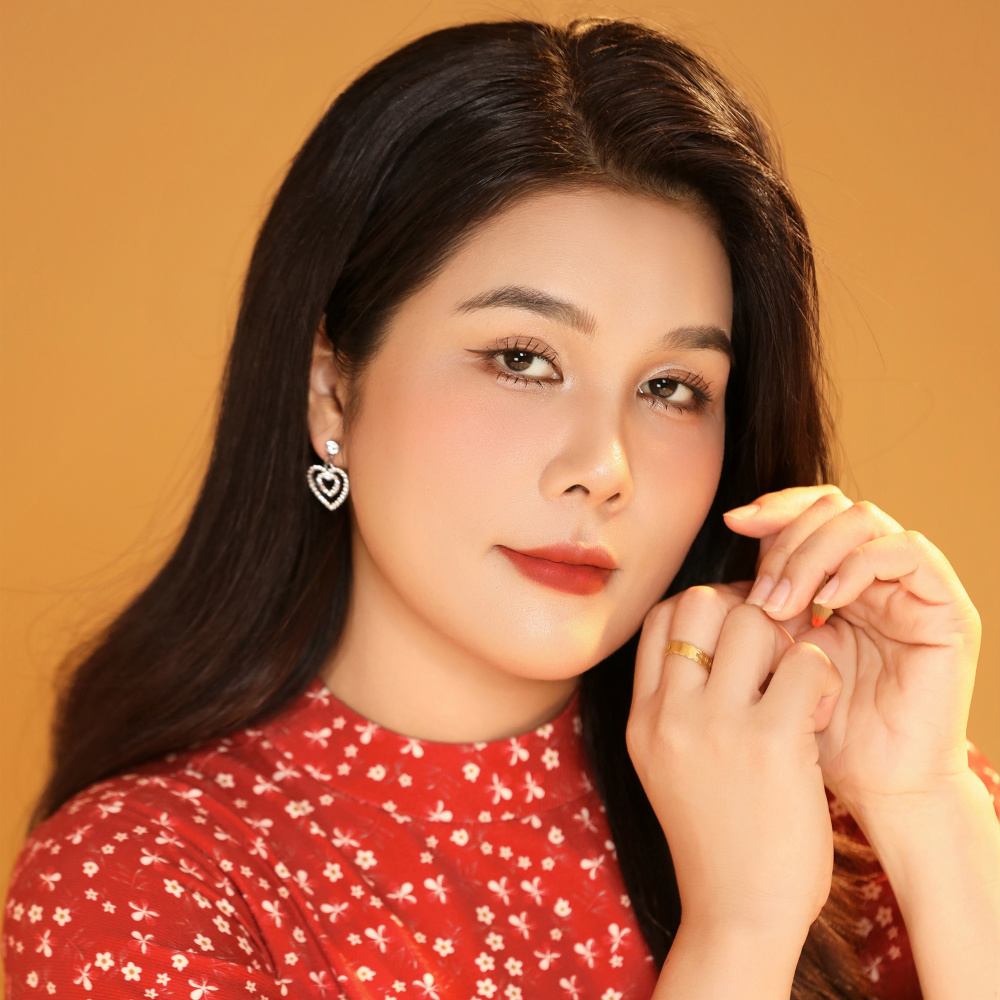 Đan áo mùa Xuân