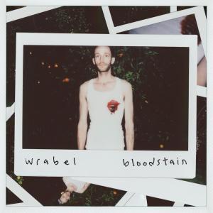 收聽Wrabel的Bloodstain歌詞歌曲