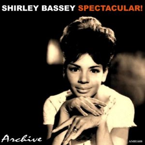 收聽Shirley Bassey的Kiss Me, Honey, Honey, Kiss Me歌詞歌曲
