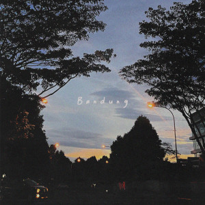 Listen to Bandung song with lyrics from Reynaldi Yusuf