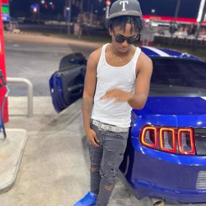 收聽Jayyfrmdaville的Red (feat. 4oreign) (Explicit)歌詞歌曲