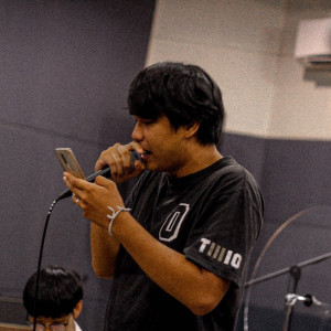 Dengarkan ยิ้มดิ (Explicit) lagu dari MOOPALO dengan lirik