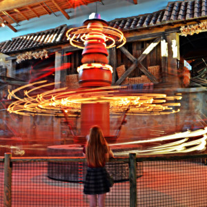 ดาวน์โหลดและฟังเพลง Roller Coaster พร้อมเนื้อเพลงจาก Alice Cucaro
