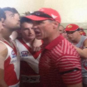 X?an的專輯LESSONS ARE LEARN TROPHIES ARE EARNT (Explicit)