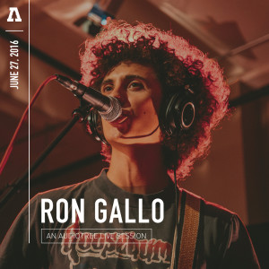Dengarkan All The Punks Are Domesticated (Audiotree Live Version) lagu dari Ron Gallo dengan lirik