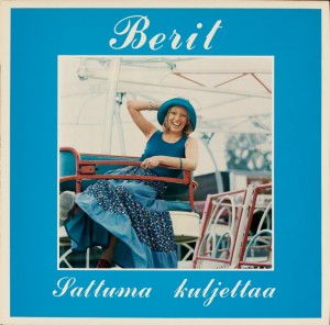 ดาวน์โหลดและฟังเพลง Si si senorita พร้อมเนื้อเพลงจาก Berit