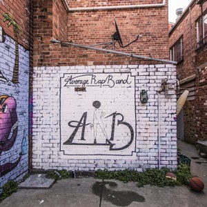 ดาวน์โหลดและฟังเพลง Good Dudes (Explicit) พร้อมเนื้อเพลงจาก Average Rap Band