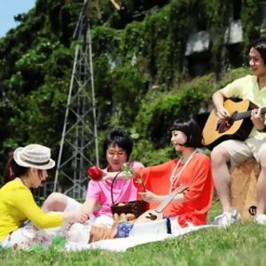 Listen to Yi Bai Jian Kuai Le De Shi song with lyrics from PiA吴蓓雅