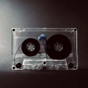 Dengarkan Paryshka weekend lagu dari BLKV dengan lirik