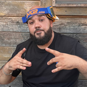 Listen to Valiente song with lyrics from BIG Sultan