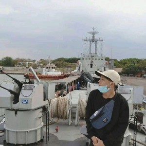 Dengarkan Dj Trek lagu dari Aan dengan lirik