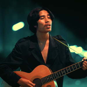 ดาวน์โหลดและฟังเพลง ซิกกาดิ้ว พร้อมเนื้อเพลงจาก ฮีทสึ่มดิ๊ว