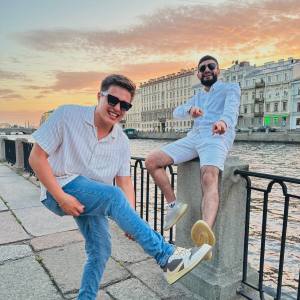 Listen to Не наберу song with lyrics from ARRA