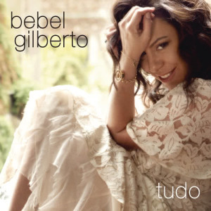 收聽Bebel Gilberto的Tout est bleu歌詞歌曲