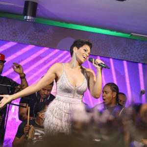 ดาวน์โหลดและฟังเพลง NO SE HABLA DE BRUNO พร้อมเนื้อเพลงจาก Didi Hernandez