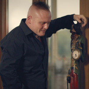 Listen to Supereroi song with lyrics from Mihai Nae