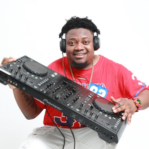 Listen to Ice Cream (feat. Mitch Joez) song with lyrics from Dj ice cream