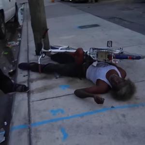 收聽LIL LARRY的Bmx Bike (Explicit)歌詞歌曲