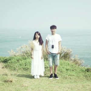 ดาวน์โหลดและฟังเพลง Dream พร้อมเนื้อเพลงจาก 俩俩