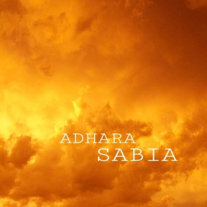 Dengarkan lagu Sabia nyanyian Adhara dengan lirik
