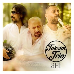 ดาวน์โหลดและฟังเพลง Joanna พร้อมเนื้อเพลงจาก Taksim Trio
