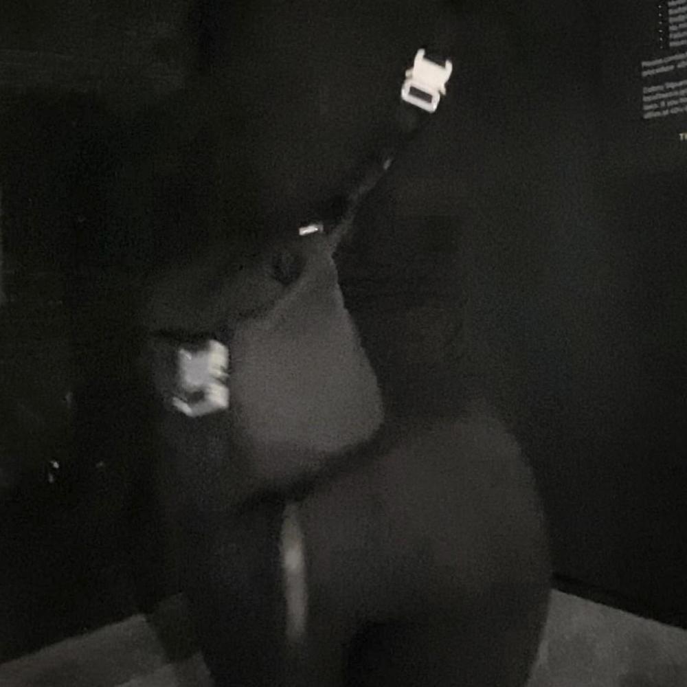 change (alyx) (Explicit)