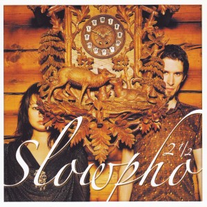 ดาวน์โหลดและฟังเพลง Outro พร้อมเนื้อเพลงจาก Slowpho