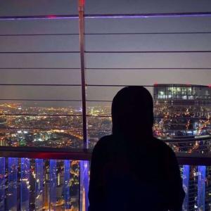 ดาวน์โหลดและฟังเพลง nothing lasts forever. (feat. Neasy) พร้อมเนื้อเพลงจาก AK666