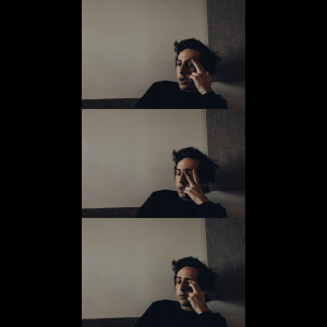 收聽j ember的Running Around歌詞歌曲