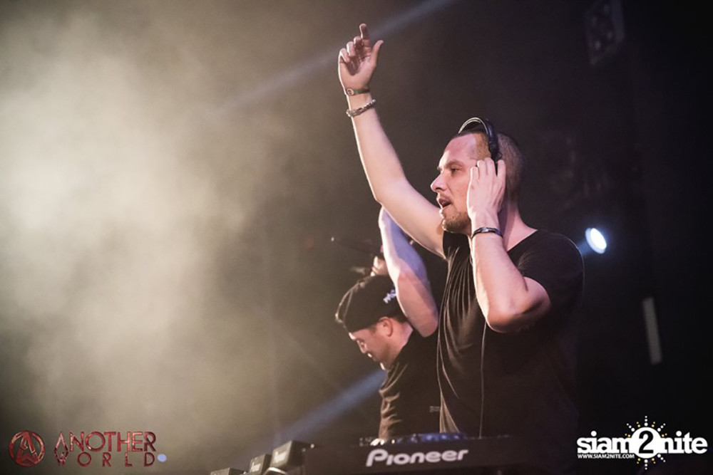 default column 1205x682 img