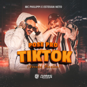 Dengarkan lagu Pose Pro Tiktok (Versão Piseiro) nyanyian Mc Philippi dengan lirik