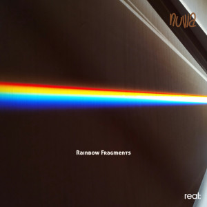 Dengarkan lagu Rainbow Fragments nyanyian Nuvia dengan lirik