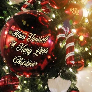 ดาวน์โหลดและฟังเพลง Have Yourself a Merry Little Christmas พร้อมเนื้อเพลงจาก MJ2