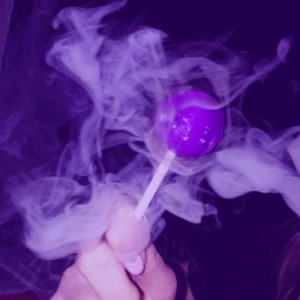 ดาวน์โหลดและฟังเพลง Fake (Explicit) พร้อมเนื้อเพลงจาก 3LK1