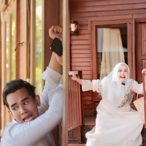 Listen to Perkara Duit Raya song with lyrics from Upiak