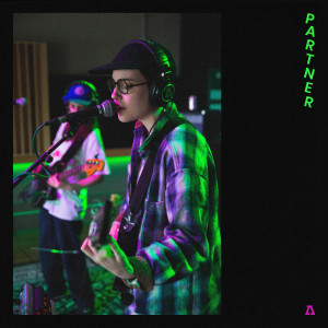 收听Partner的The Pit (Audiotree Live Version)歌词歌曲