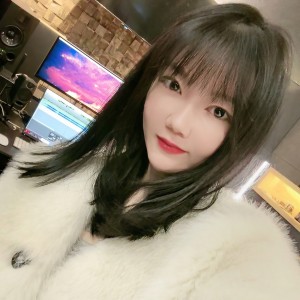 Listen to 你的珍藏 (cover: 单依纯) (完整版) song with lyrics from 郭琪琪