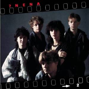 收聽Nena的Unerkannt durchs Märchenland (Album Version)歌詞歌曲
