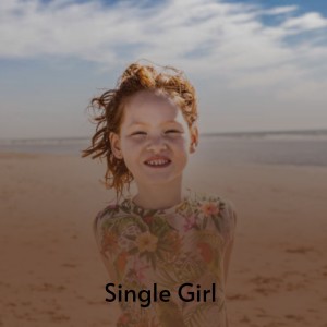 Dengarkan Single Girl lagu dari Sandy Posey dengan lirik