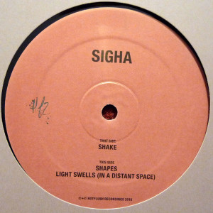 ดาวน์โหลดและฟังเพลง Shake พร้อมเนื้อเพลงจาก Sigha