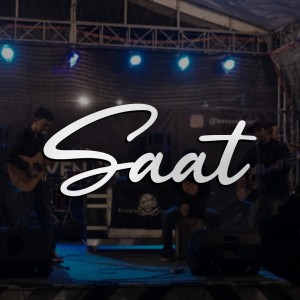 Dengarkan Saat lagu dari Halaman Belakang dengan lirik