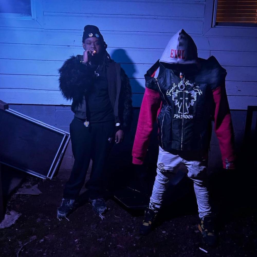 O (feat. Zone1eriic) (Explicit)
