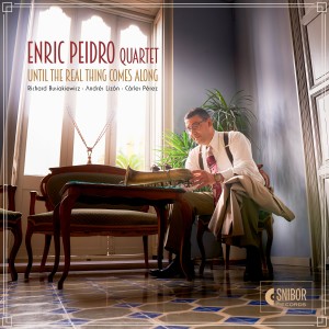 收聽Enric Peidro Quartet的Until the Real Thing Comes Along歌詞歌曲