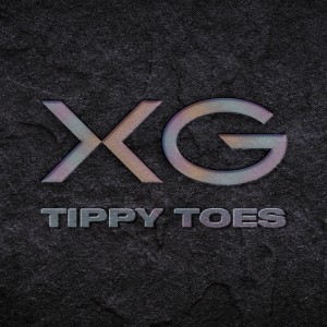 Dengarkan lagu Tippy Toes nyanyian XG dengan lirik