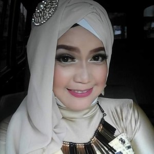 Dengarkan Gadoh Meuthon lagu dari Junaida dengan lirik
