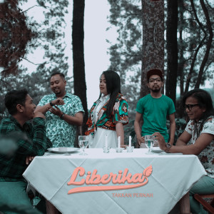 Dengarkan Takkan Pernah lagu dari Liberika dengan lirik